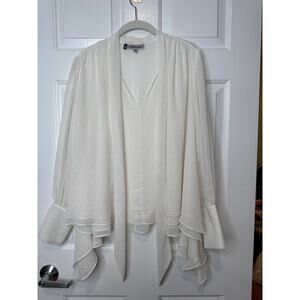 Jennifer Lopez Cream Size Large Swing Hem Blouse